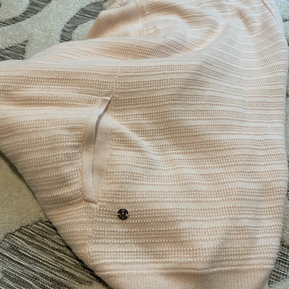 Lululemon Like New Size 10 Sweater. Check out all my Lulu. Bundle and save - Picture 3 of 4
